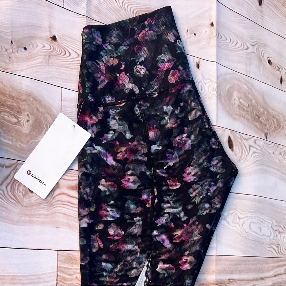 NEW 🎉 LULULEMON Wunder Under High-Rise Tight 25" Activate Multi Floral Size 8 - Picture 7 of 9
